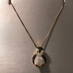 NWOT Penguin necklace